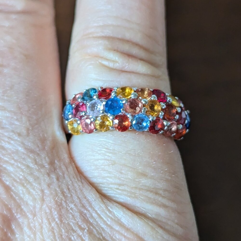 RING WOW Multicolored Sapphires in Sterling Silver Band, size 6.75
